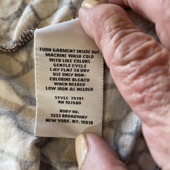 Abstract Animal Print Cowl Neck Tunic Top Sharkbite Hem 3/4 Sleeve Slinky Boho L - Picture 10 of 12